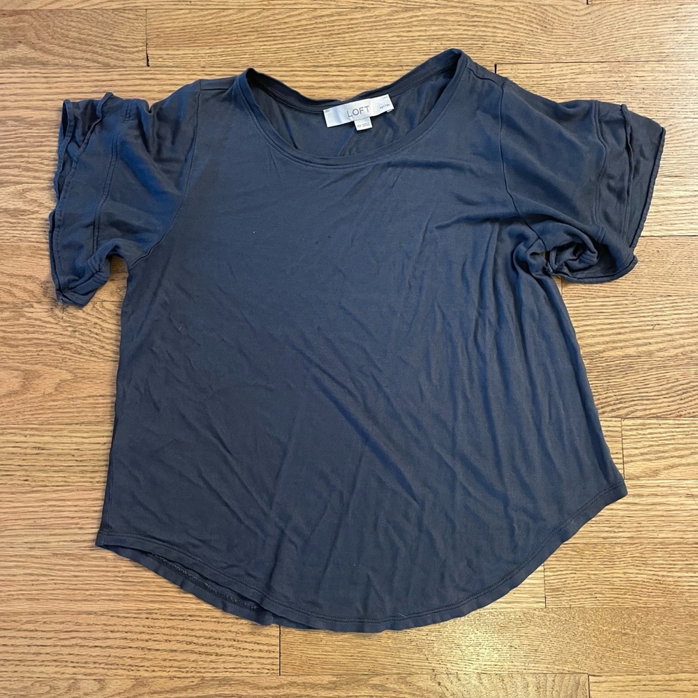 LOFT Petite Gray Short Layered Sleeve Top